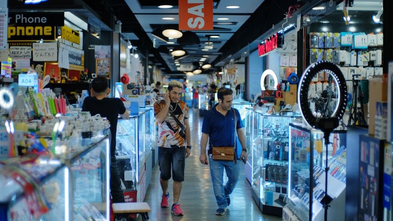 Toyota vs Honda Thai Dealerships